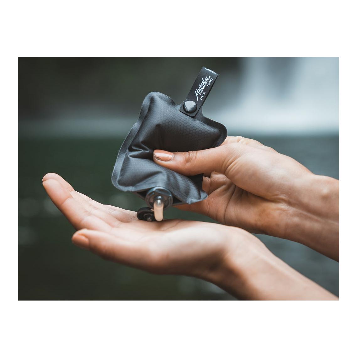 Bouteille de shampooing FlatPak – noire