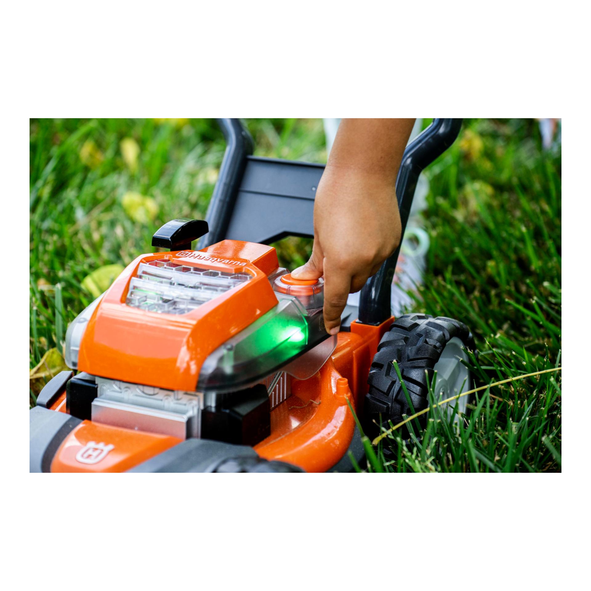 Husqvarna Tondeuse en plastique - orange