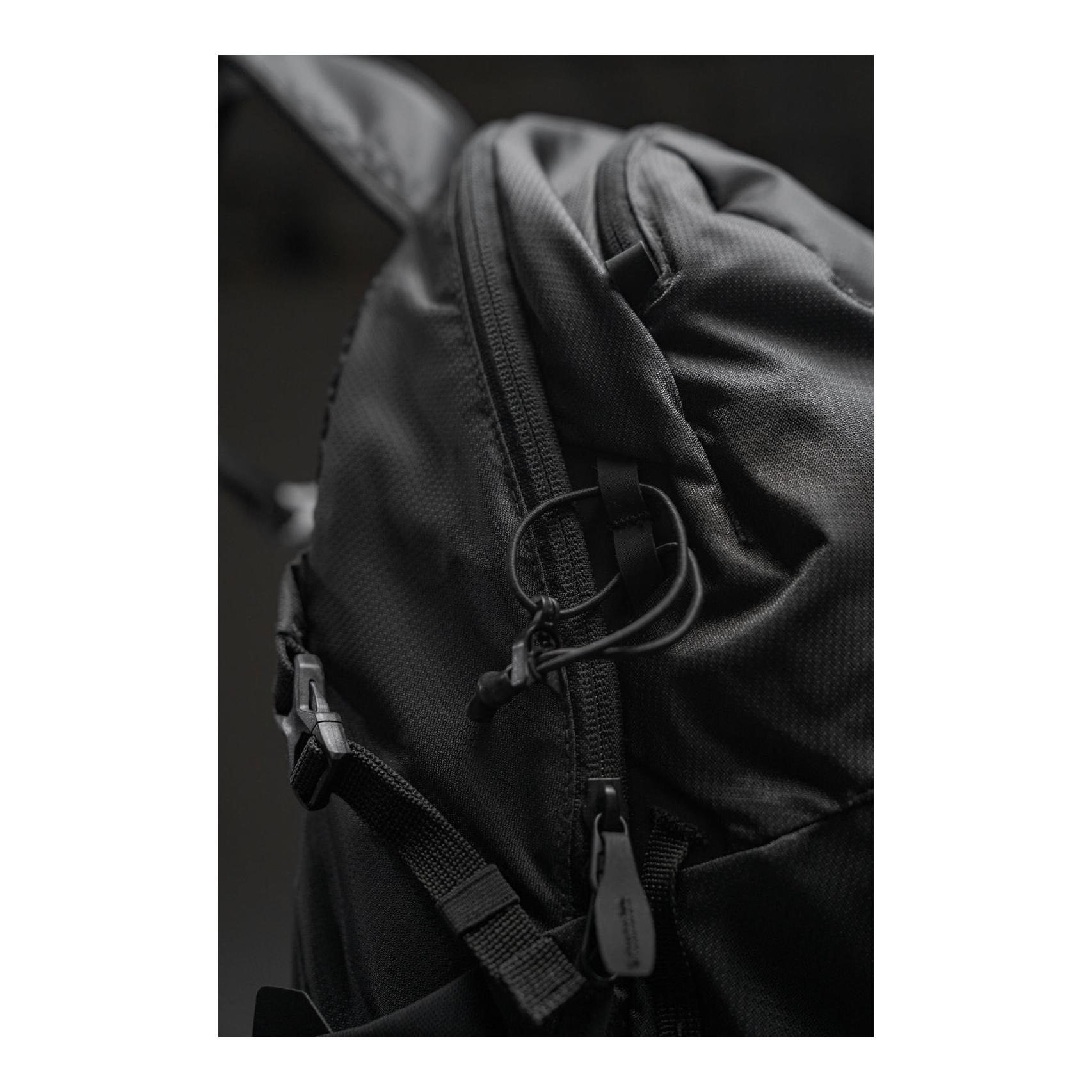 Beast 18L Faltrucksack - Schwarz