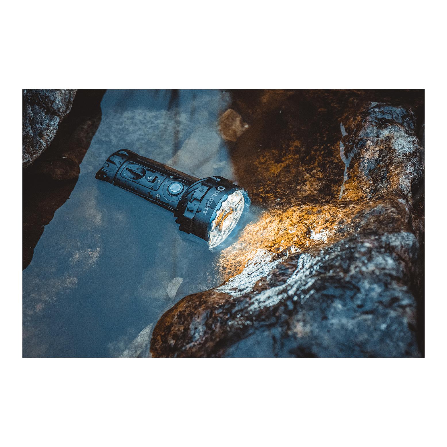 Olight Marauder 2 LED Suchscheinwerfer mit 14000 Lumen - Schwarz