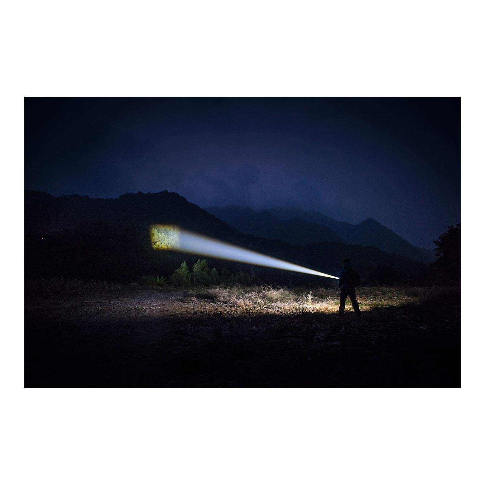 Olight Marauder 2 LED Suchscheinwerfer mit 14000 Lumen - Schwarz
