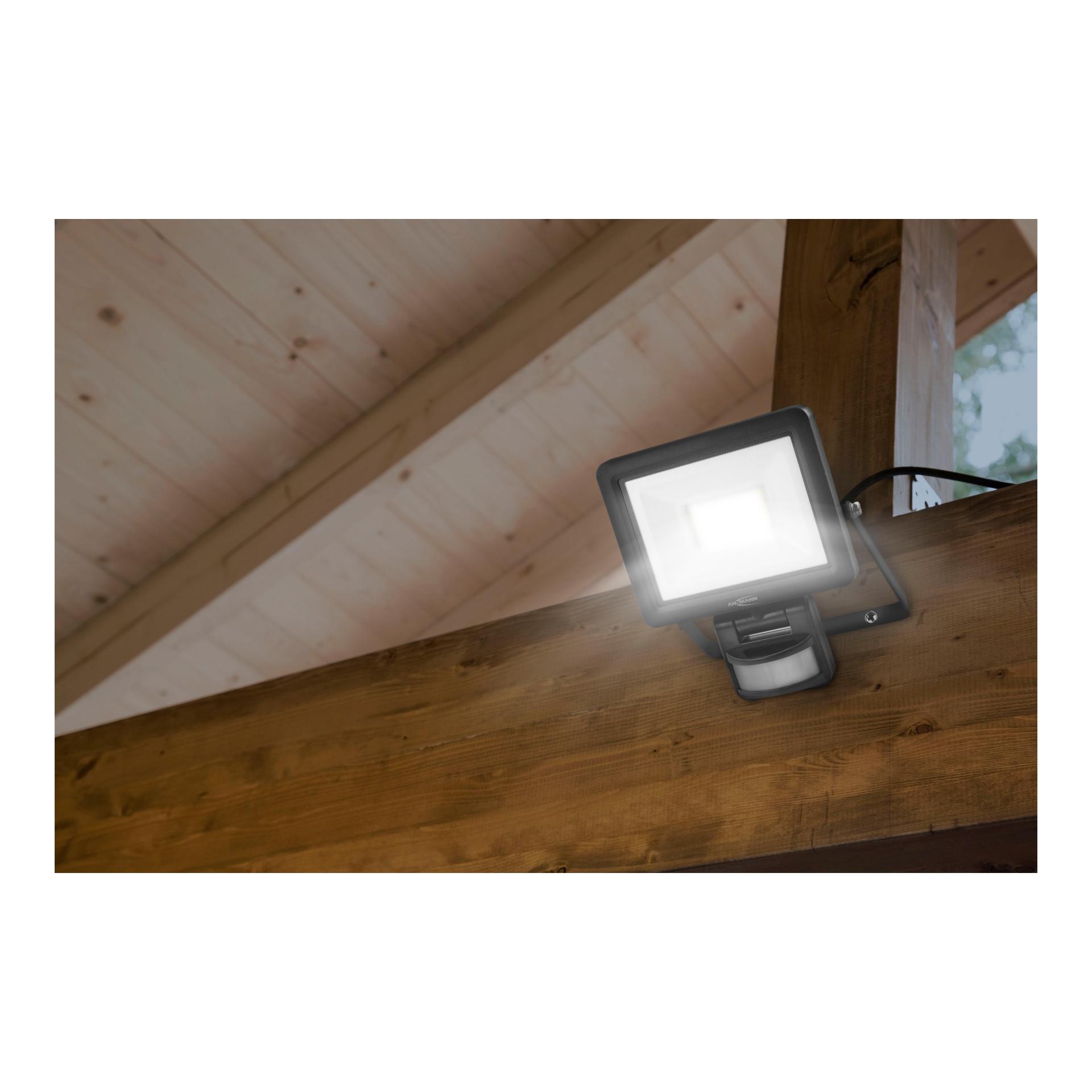 Ansmann Luminary Wandstrahler 10 W mit Bewegunsmelder