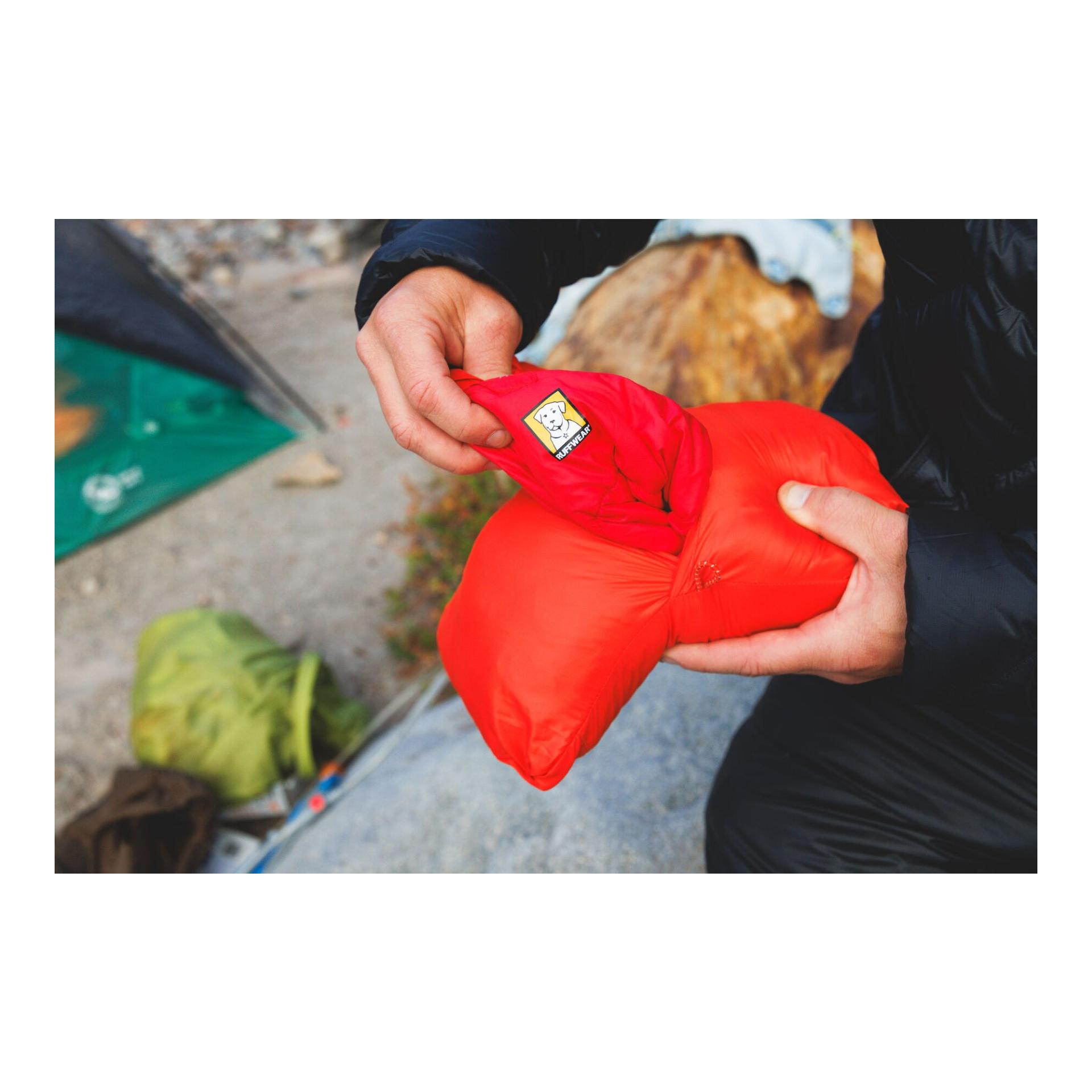 Ruffwear Palisades™ Poncho de couchage portable pour chiens
