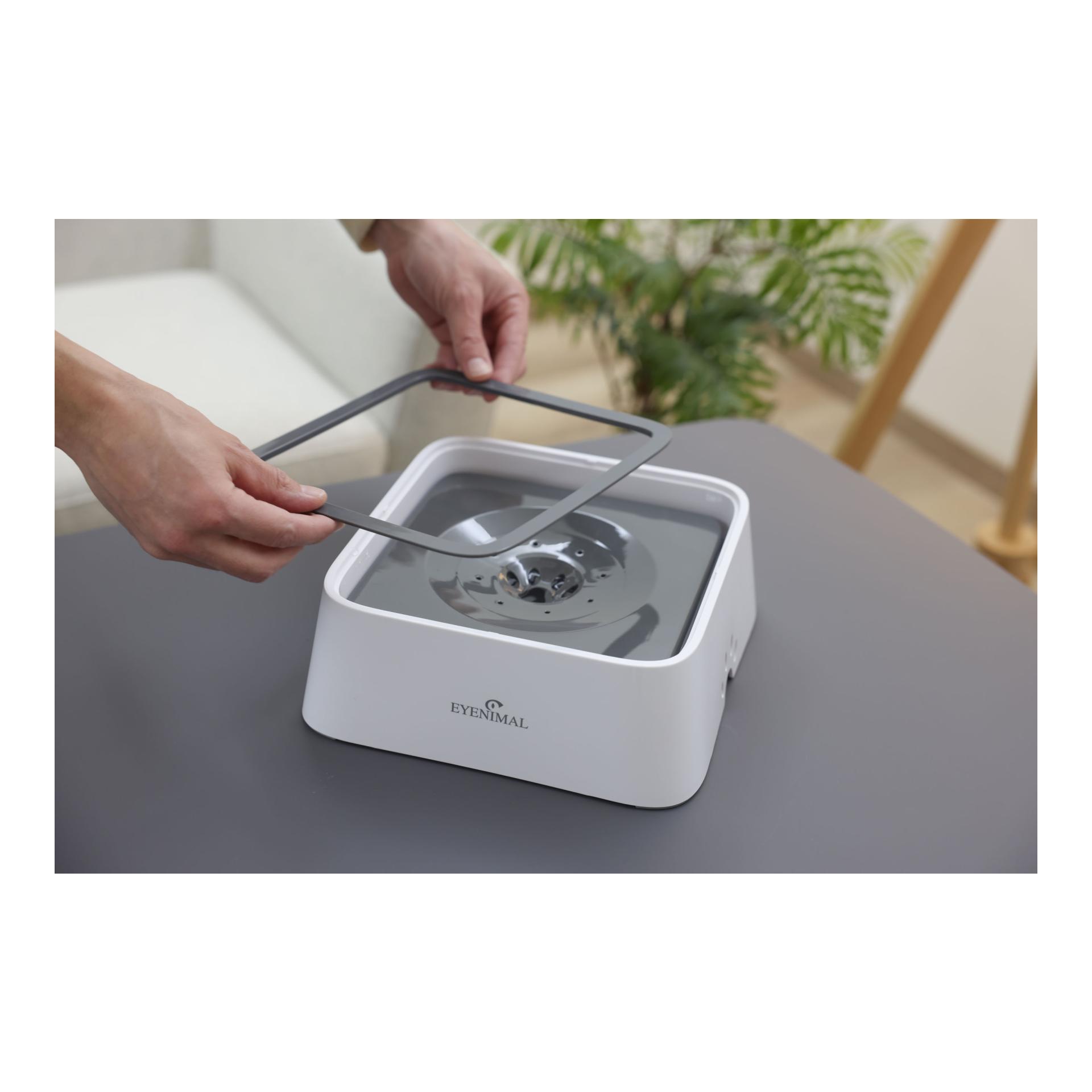 Kerbl Pet EYENIMAL, Antisplash Waterbowl 2 L Hundenapf