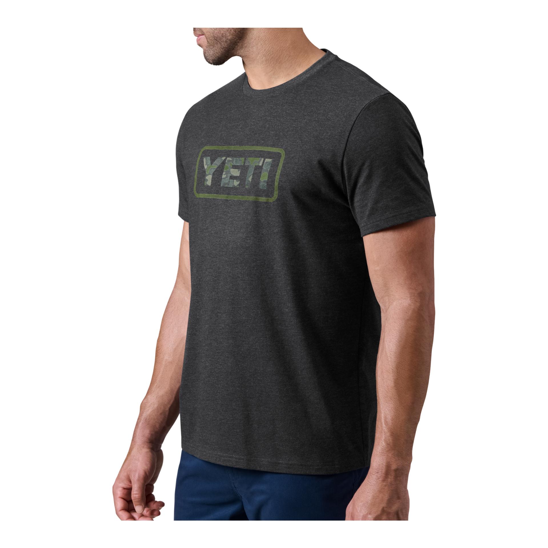 YETI Camo Logo Badge - T-Shirt
