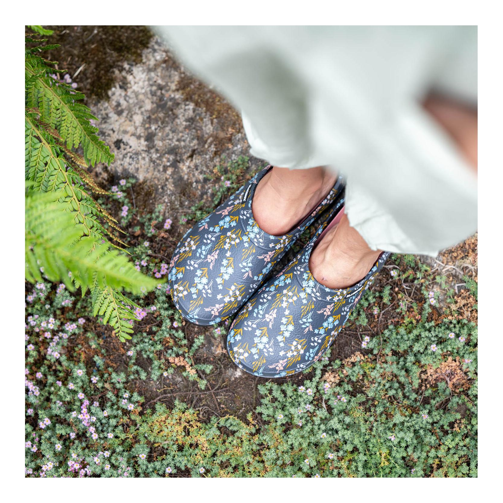 AJS Blackfox Lily Clogs